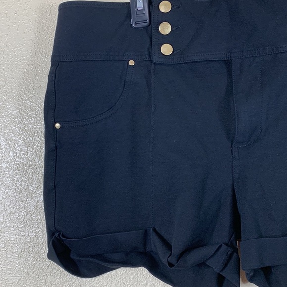 Cavalini Shorts Stretch Black Gold Buttons Size 3X - Picture 2 of 14